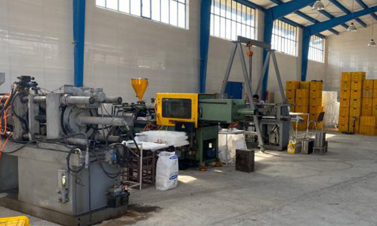 خدمات و شرکت تزریق پلاستیک