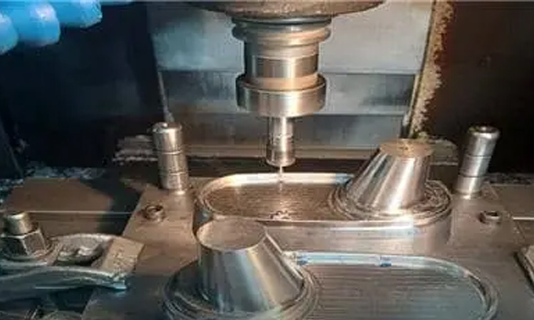 خدمات و شرکت تزریق پلاستیک