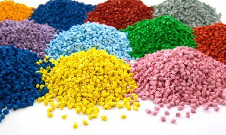 نکات مهم در انتخاب مواد اولیه برای تزریق پلاستیک