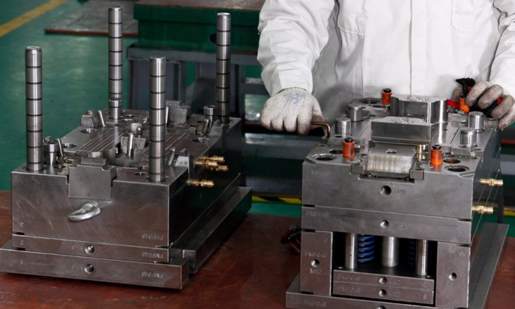 چگونه خرید دستگاه تزریق پلاستیک را بدون پشیمانی انجام دهیم؟