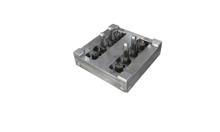 پلیمر ABS چیست و چه کاربردی در تزریق پلاستیک دارد؟