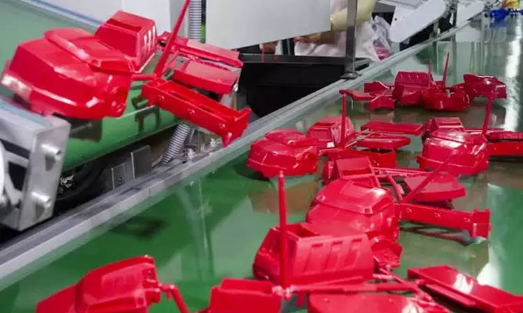 بررسی ۶ تفاوت قالب سیلیکونی و قالب تزریق پلاستیک